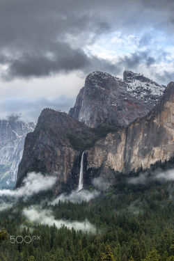 etherealvistas:  Bridal Veil falls (USA) by  vivek vijaykumar ||