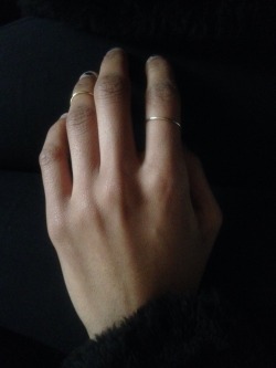 jxntry:  daiselea:  I haven’t held your hand in eight months