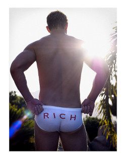 Rich Underwear A7 by House of Barr on Flickr.