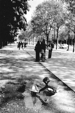 supruntu:  Robert Doisneau - Paris 1934