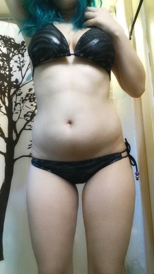 miau-mixed:  Not quite bikini body ready but my relationship