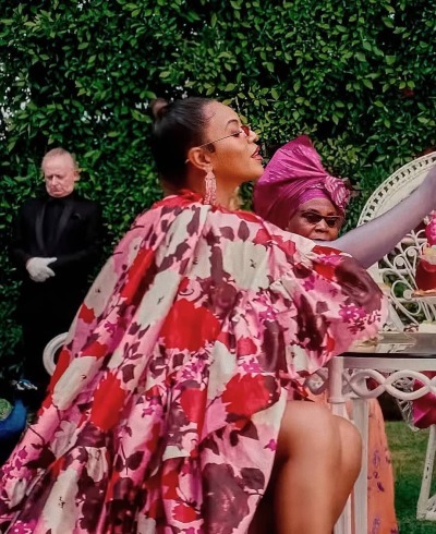 neylaaaaaa:  Black Women in Luxury