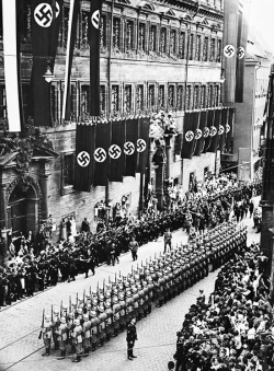 adolfi:  Hitler in Nuremberg for the 1937 party rally. 