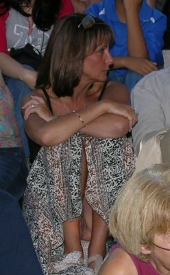 captain-headfullofsmut:  milf-mature-cougar-granny:  http://milf-mature-cougar-granny.tumblr.com  Good girl 