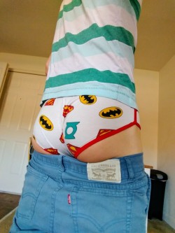 thepaddedpunk:Daddy, these new undies keep getting wedgied under