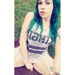 #bluehair #comfy #dermals #grass #greenhair #highhopes #kingpin