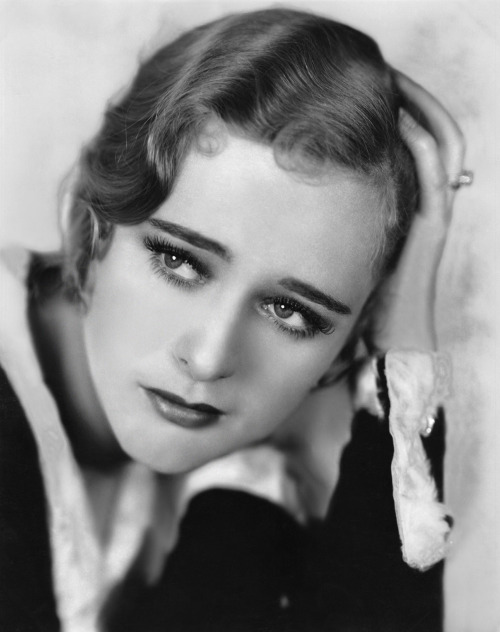 gatutor: Dolores Costello (Pittsburg, Pennsylvania, 17/09/1903-Fallbrook,