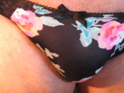 stinson1:  a bit of lace and floral today ;-)