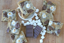 do-not-touch-my-food:  Graham Cracker S’mores Cookies 