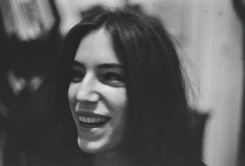 twixnmix:  Patti Smith photographed by Lloyd Ziff in her Brooklyn