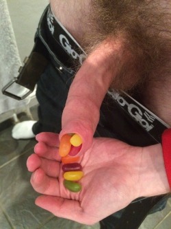 much-too-fun:  Who wants a mouthful of my magic beans? 