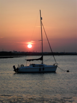 vwcampervan-aldridge:Moored yacht at Sunset, Calshot, Southampton,