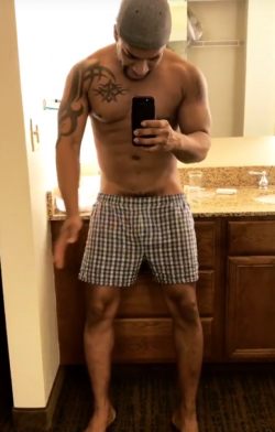 DAPPEREROTICSEXY