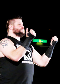 mithen-gifs-wrestling:  WWE Live, Tokyo, July 2 2016: Kevin Owens