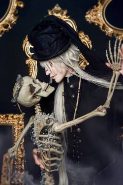 rosxinante:    ✟  KUROSHITSUJI ✟    Undertaker | Grim Reaper