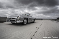 takrouri:  Mercedes 300SL Roadster by I am Ted7 on Flickr.