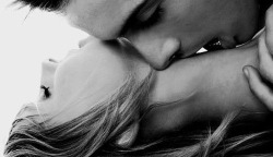 yesiamyourgoddess:  Sweet spot 