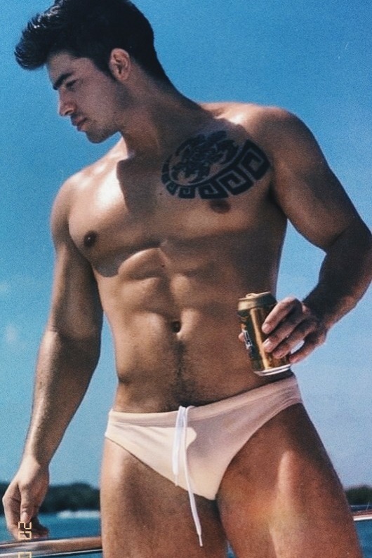 hotmen-addiction: