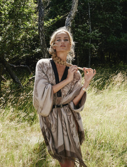 electriccloset:  Carolyn Murphy By Yelena Yemchuk For The Edit