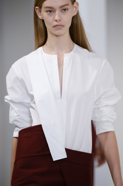 toplusss:  crosstheocean:  jil sander spring 2015  ondria hardin