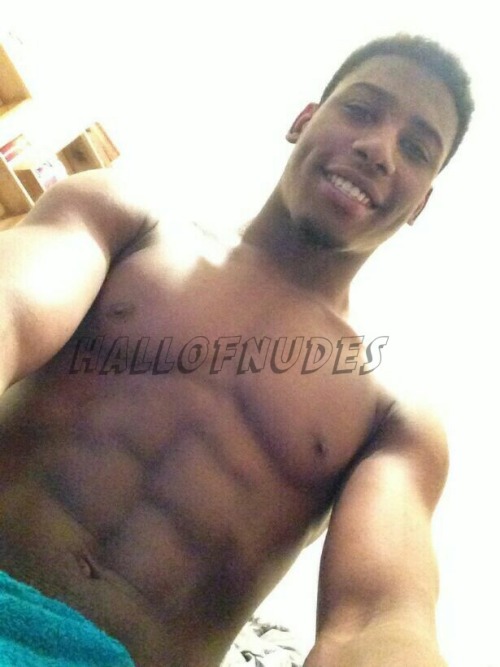 hallofnudes:  Submission. Heâ€™s fine as fuck!! ðŸ˜  Please follow!:http://nudeselfshots-blackmen.tumblr.com