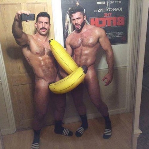 pornhunks.tumblr.com/post/164668764400/