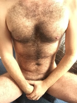 yummyhairydudes:  YUM! For MORE HOT HAIRY guys-Check out my OTHER