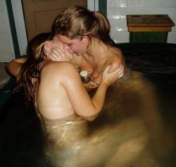 lesbian-pictures-hpa:  Hot tub kiss http://ift.tt/1AHN7xA