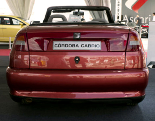 carsthatnevermadeit:  Seat Cordoba Cabrio, 1996. A convertible version of Seatâ€™s VW-Polo based Cordoba which was shown as a prototype but never made it into production