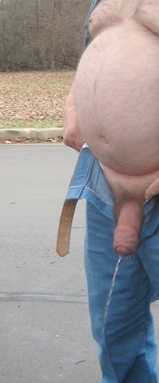 Who is thirsty? Come on kneel down and latch onto daddy’s leaky pipe and drink it all. 