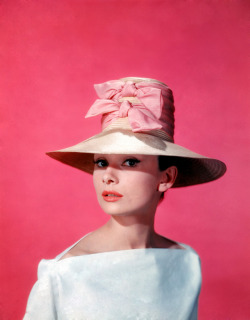 mauricedelafalaise:  HAPPY BIRTHDAY AUDREY HEPBURN  (May 4th,