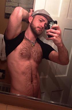 colungafrank:  Deviant Otter Twitter pics