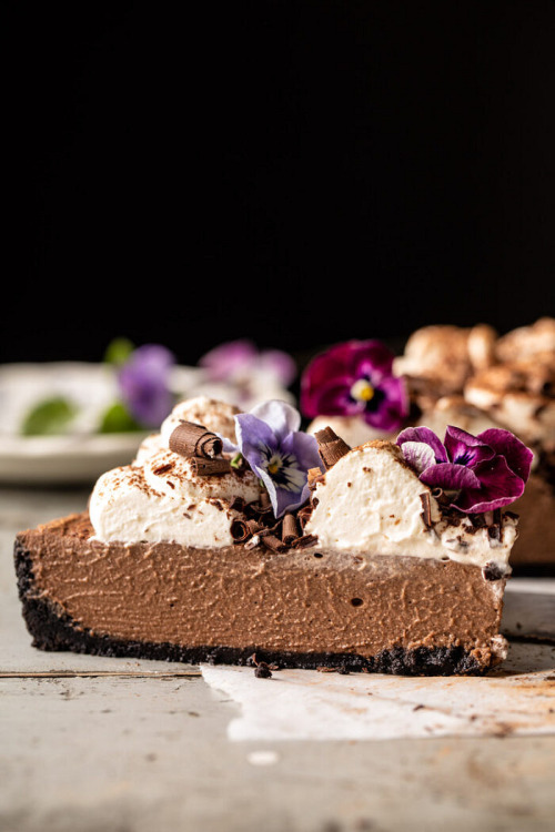 fullcravings:Old Fashioned Chocolate Cream Pie