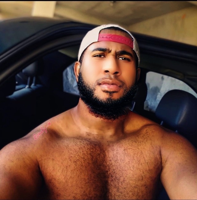 amoresymas:Lo mas #sexy papis del mundo. #thick #thighs #big
