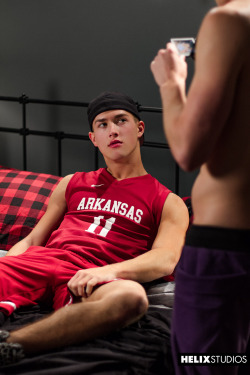hotyoungdudesandsex: