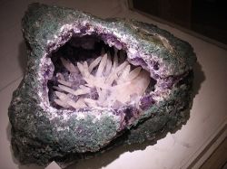 geologypage:  Crystals in amethyst geode | #Geology #GeologyPage