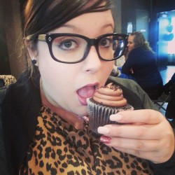 passionbbw:  This cupcake was soooooo yummy! #bbw #feedee  Now