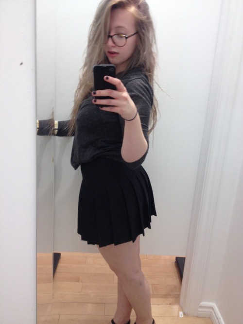 peppermintcamus:  emilyâ€™s changeroom adventures pt II ft messy hair  Submit your own changing room cell pics by sending me a message on kik – fyeahcellpics. Or use the submit button.