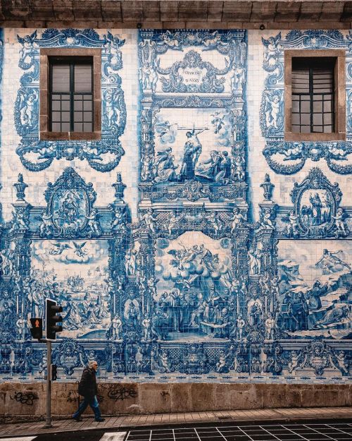 wanderthewood:Porto, Portugal by scwilder