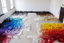 exhibition-ism: Dan Tobin Smith’s sweeping color gradient installation
