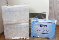 littlesspace:  I ordered 75 new diapers and they arrived today.