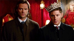 marvelloussuperbucky:  Supernatural in one gif  