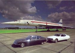 isay: vintageclassiccars: Citroen Espace SM and the Concorde.