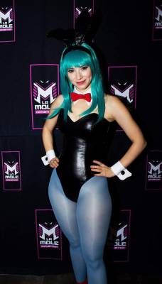 love-cosplaygirls:  Enji Knight @La Mole Comic Con  SHE’S