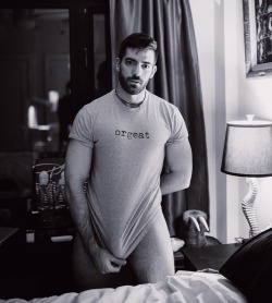 beardburnme2:  Thegaygaston instagram 