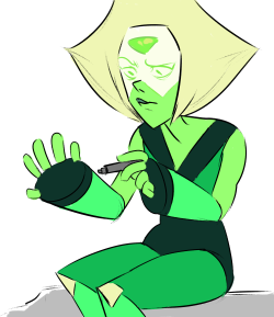 narootos:  anon requested:   Could you draw some comedic peridot