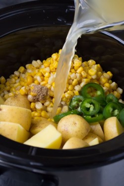 foodffs:  Slow Cooker Creamy Potato, Corn and Jalapeño Soup