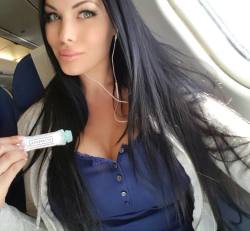 After hours of travelling my @cocowhiteuk has kept my mouth clean