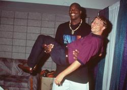 drunken-reprobate:  samkind:  here is a pic of shaq holding bill