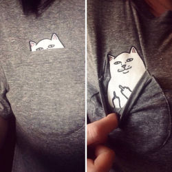 corind:  GET HERE CAT POCKET IN T SHIRT HEREGET HERE ALIEN POCKET